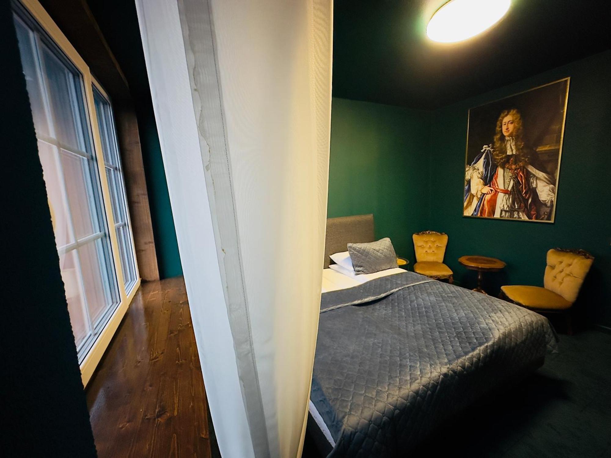 Broken Bed Hootel 카우나스 외부 사진